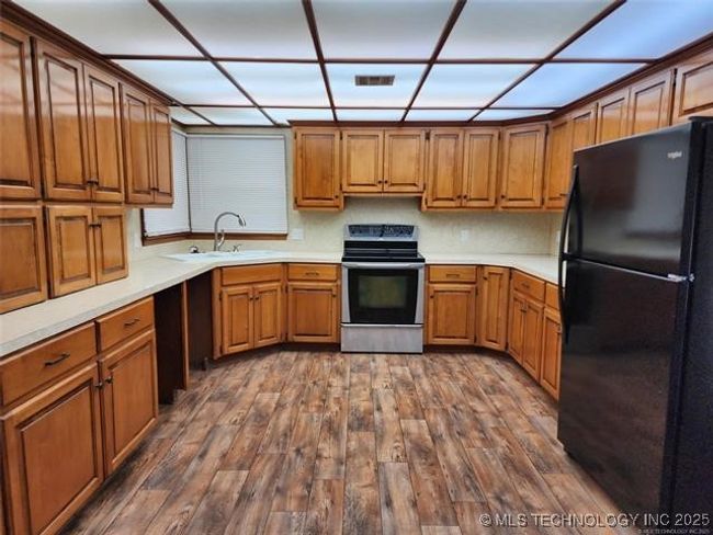 10 W Midland St, House other with 3 bedrooms, 2 bathrooms and null parking in Shawnee OK | Image 7