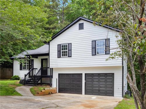 225 Hampton Dr, Dallas, GA, 30132-4301 | Card Image
