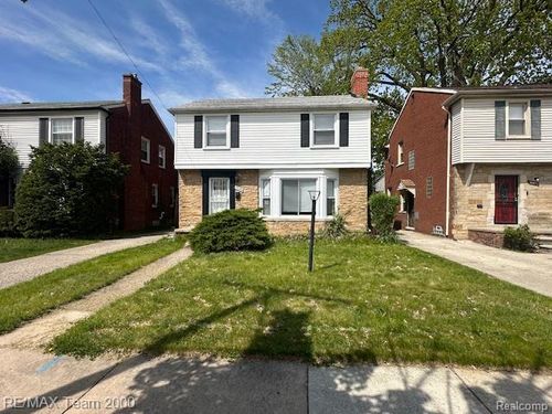 18453 Lauder St, Detroit, MI, 48235-2738 | Card Image