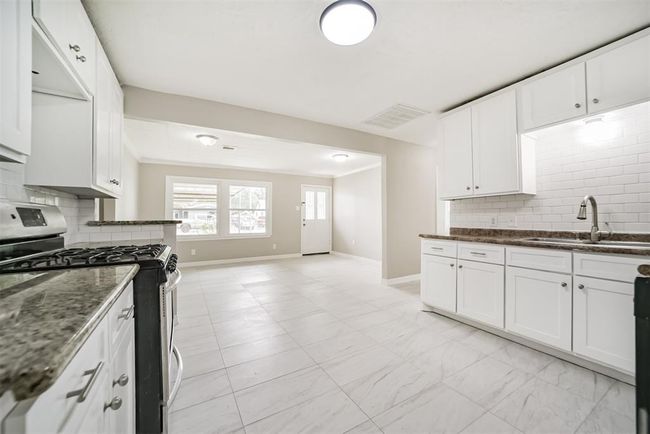 538 Pecan Dr, House other with 3 bedrooms, 2 bathrooms and null parking in South Houston TX | Image 5
