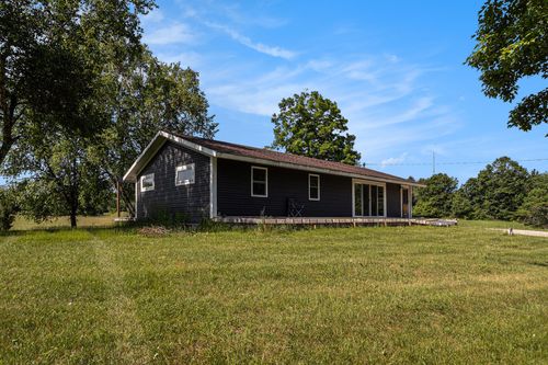 19665 13 Mile Rd, Big Rapids, MI, 49307-8863 | Card Image