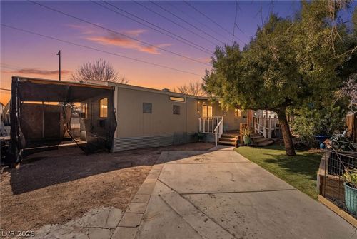 2885 Green Tree Ave, Las Vegas, NV, 89142-2612 | Card Image
