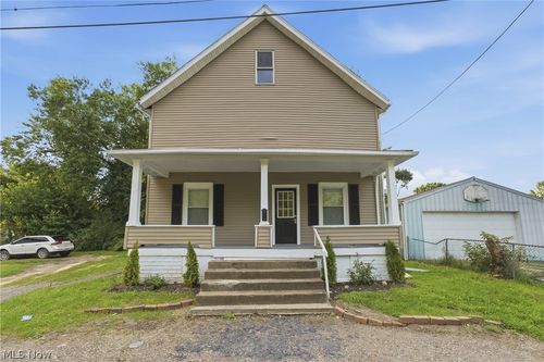 617 Carnahan Ave Ne, Canton, OH, 44704-1925 | Card Image