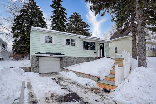 2106 N Goodman St, Irondequoit, NY, 14609-1042 | Card Image