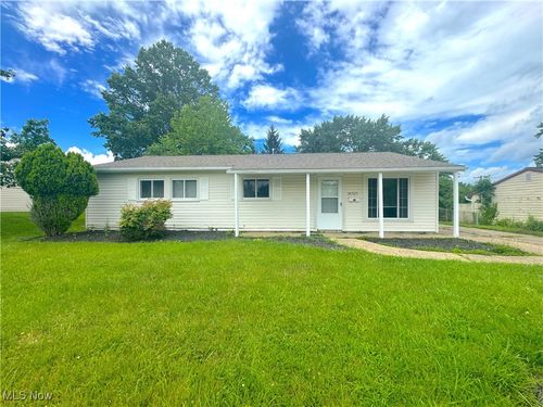 24525 Sherborne Rd, Bedford Heights, OH, 44146-4056 | Card Image