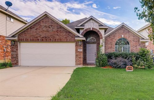 4905 Summer Oaks Ln, Fort Worth, TX, 76123-4649 | Card Image