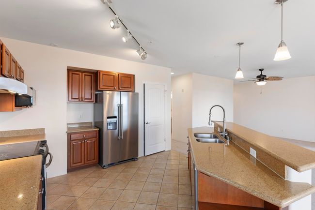 D402 - 1400 Limahana Cir, Condo with 4 bedrooms, 3 bathrooms and null parking in Lahaina HI | Image 14