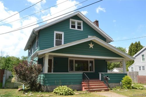 107 S Main St, Angola, NY, 14006-1529 | Card Image