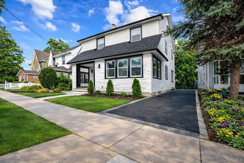 244 Brown Ave, Hempstead, NY, 11550-7140 | Card Image