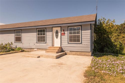 121 Windy Creek Ct, Springtown, TX, 76082-5268 | Card Image