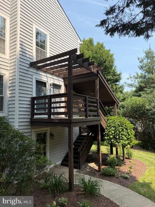 10088 Oakton Terrace Rd, OAKTON, VA, 22124-2900 | Card Image