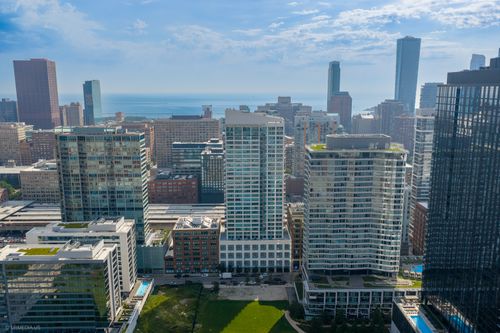 2605-701 S Wells St, Chicago, IL, 60607-4671 | Card Image