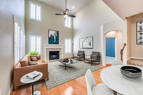 3912 Sovereign Dr, Bedford, TX, 76021-6164 | Card Image