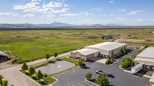2-1189 W 1700 N, Logan, UT, 84321-1715 | Card Image