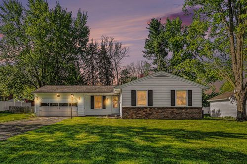 5699 Lamplighter Ln, Kalamazoo, MI, 49009-1807 | Card Image