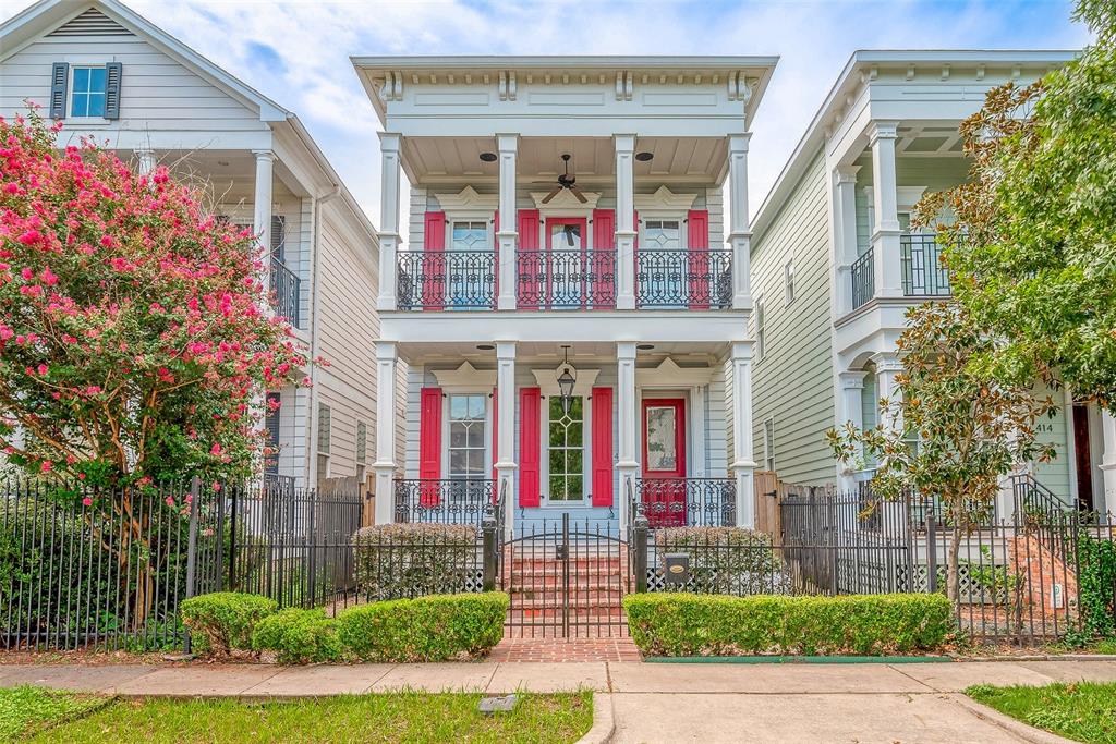 24th St, Houston, TX 77008