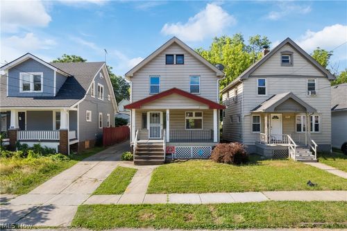 3005 Colburn Ave, Cleveland, OH, 44109-4049 | Card Image