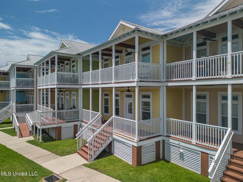 apt-132-1515 E Beach Blvd, Pass Christian, MS, 39571-4907 | Card Image