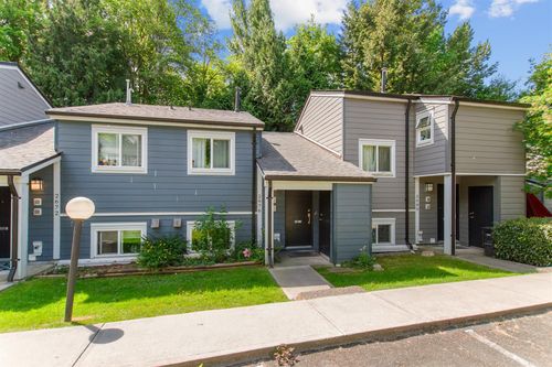 2676 Tretheway Dr, Burnaby, BC, V5B4R8 | Card Image