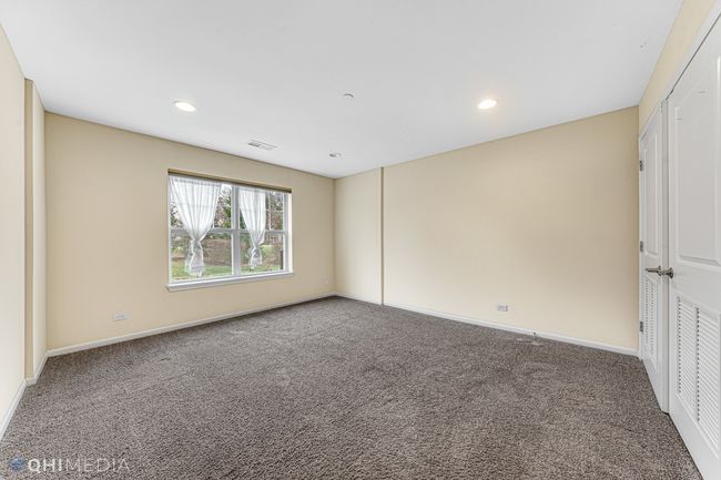 1253 Danforth Ct, Townhouse with 3 bedrooms, 3 bathrooms and 2 parking in Vernon Hills IL | Image 21
