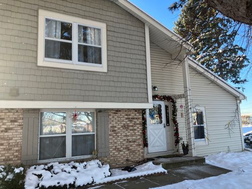 27W300 Melrose Ln, Winfield, IL, 60190-1873 | Card Image