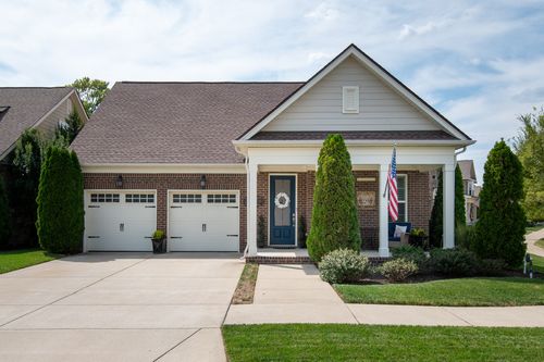 310 Tanglewood Ln, Hendersonville, TN, 37075-1474 | Card Image