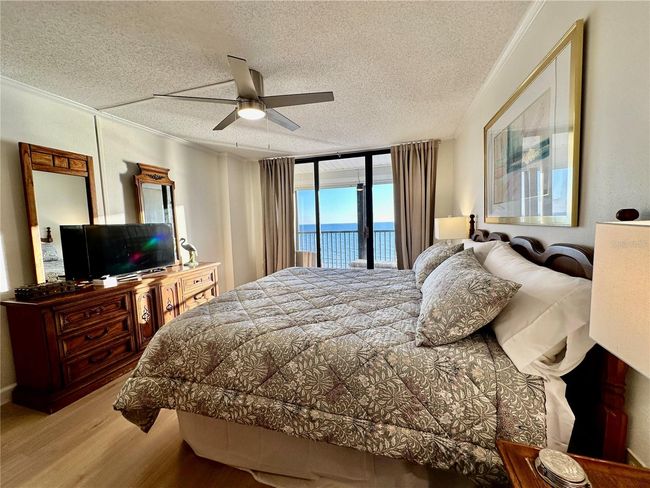 APT-501 - 15462 Gulf Blvd, Condo with 2 bedrooms, 2 bathrooms and null parking in MADEIRA BEACH FL | Image 6