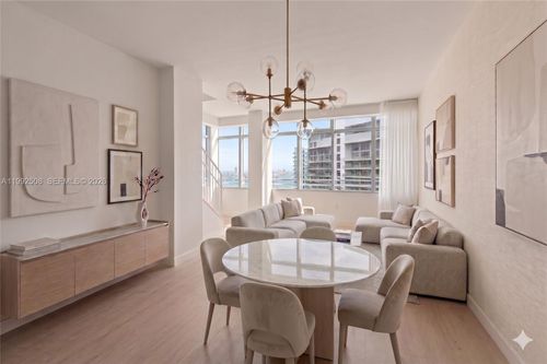 3407-1395 Brickell Ave, Miami, FL, 33131-3353 | Card Image