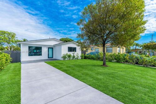 528 Nw 3rd Ct, Hallandale Beach, FL, 33009 | Card Image