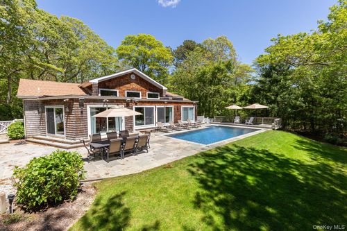 4 Lakewood Ln, Quogue, NY, 11959 | Card Image