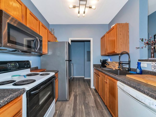 APT-1811 - 4802 51 St St W, Condo with 2 bedrooms, 1 bathrooms and null parking in BRADENTON FL | Image 10