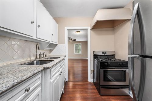 1200 8th Ave N, Texas City, TX, 77590-7405 | Card Image