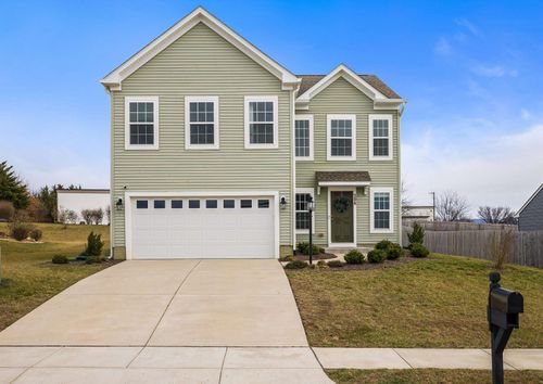 208 Oakbridge Dr, WAYNESBORO, VA, 22980-6540 | Card Image