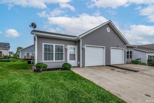 5733 W Monarch Ct, Bloomington, IN, 47403-8200 | Card Image