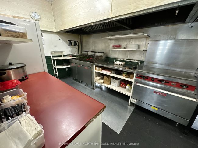 29 Broadway Ave, House other with 2 bedrooms, 1 bathrooms and 40 parking in King Kirkland ON | Image 11