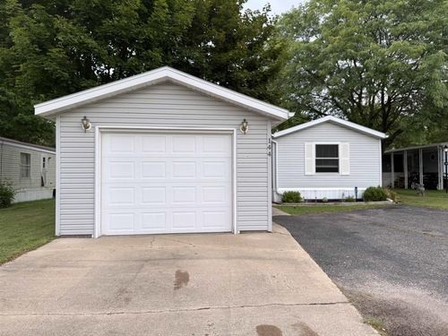144 Whitetail Boulevard, Lake Delton, WI, 53965 | Card Image
