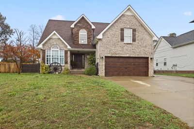 1622 Autumn Dr, House other with 3 bedrooms, 2 bathrooms and 2 parking in Clarksville TN | Image 1