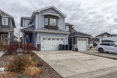 135 Airmont Court, Fort Mcmurray, AB, T9J1G1 | Card Image