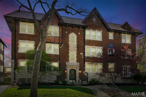 apt-3e-7570 Byron Pl, Clayton, MO, 63105-2777 | Card Image
