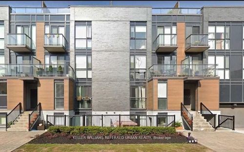 802-370 Wallace Ave, Toronto, ON, M6P3P2 | Card Image