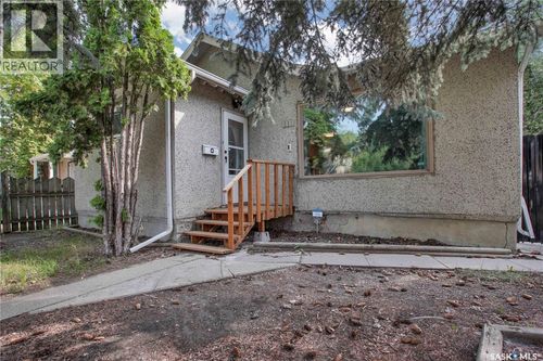 226 Av N S, Saskatoon, SK, S7M2M9 | Card Image