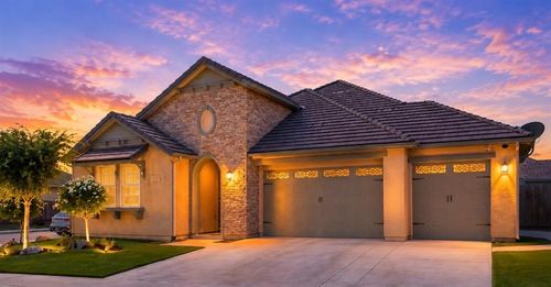 3992 Flint Ave, Clovis, CA, 93619-5184 | Card Image