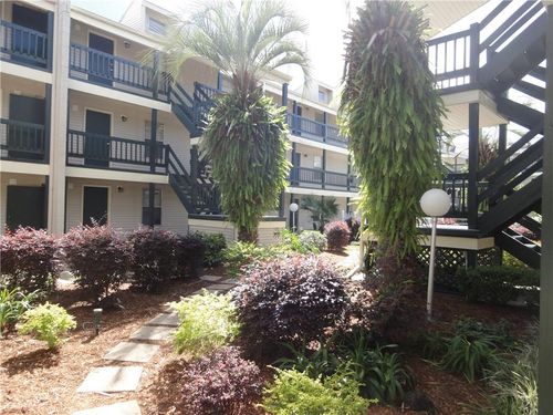 apt-301-2330 Edenborn Ave, Metairie, LA, 70001-6434 | Card Image