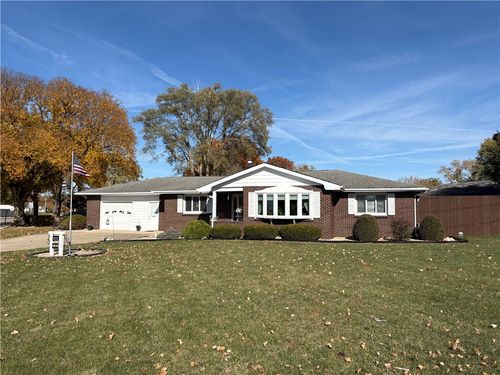 822 S 6th Ave, Hoopeston, IL, 60942-1725 | Card Image