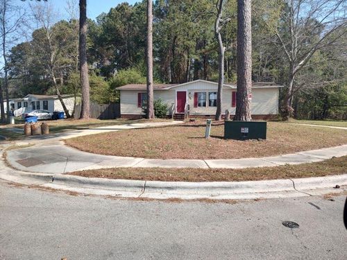 100 Rita Pl, Jacksonville, NC, 28540-7037 | Card Image