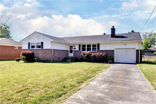 55 Rexford Dr, Newport News, VA, 23608-1450 | Card Image