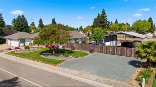 3295 Jefferson Ave, Yuba City, CA, 95993-8806 | Card Image