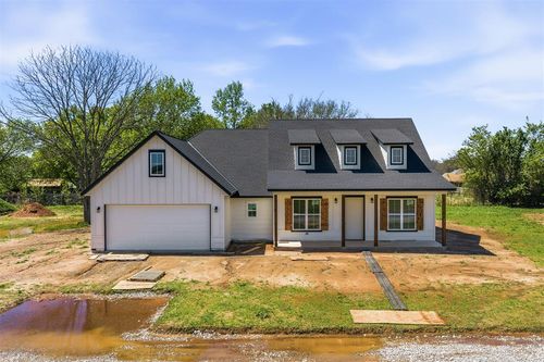 114 Garrett Dr, Wynnewood, OK, 73098-1008 | Card Image