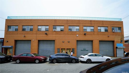 58 57th Rd, Maspeth, NY, 11378-2204 | Card Image