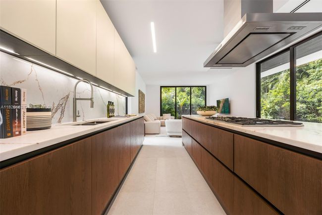 3670 Avocado Ave, House other with 5 bedrooms, 6 bathrooms and null parking in Miami FL | Image 6